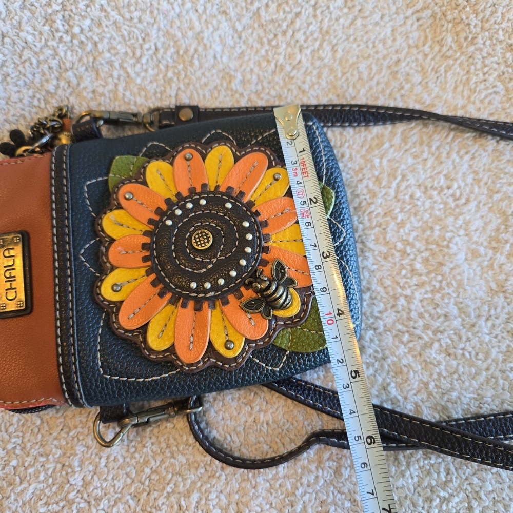 Chala Cellphone Purse Bag Crossbody Sunflower Bee Adjustable Convertible Strap - Picture 9 of 13